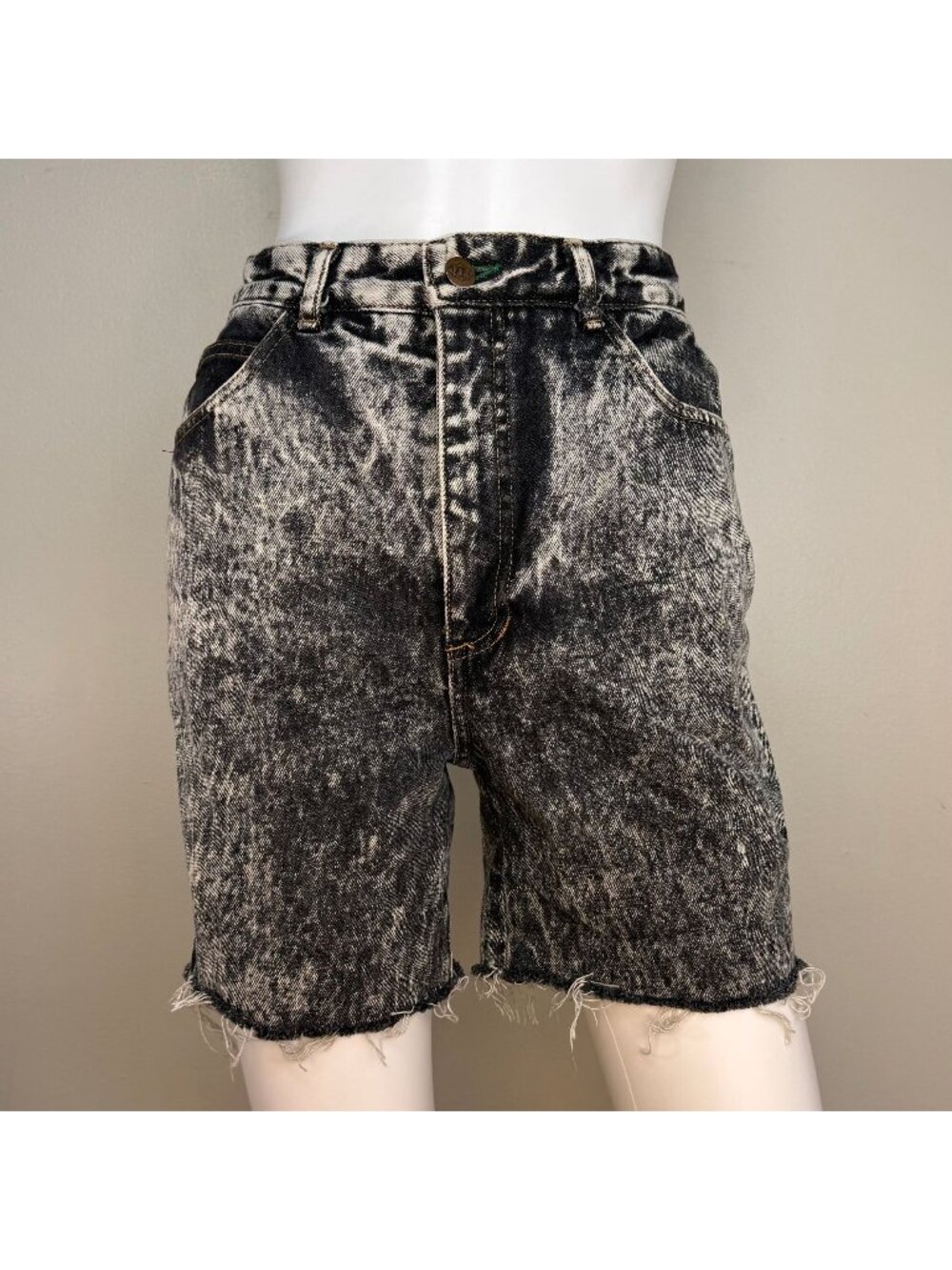 Vintage 1980s Women's Black Acid Wash Jeans Shorts, Cut Off, Bongo, 26" Waist